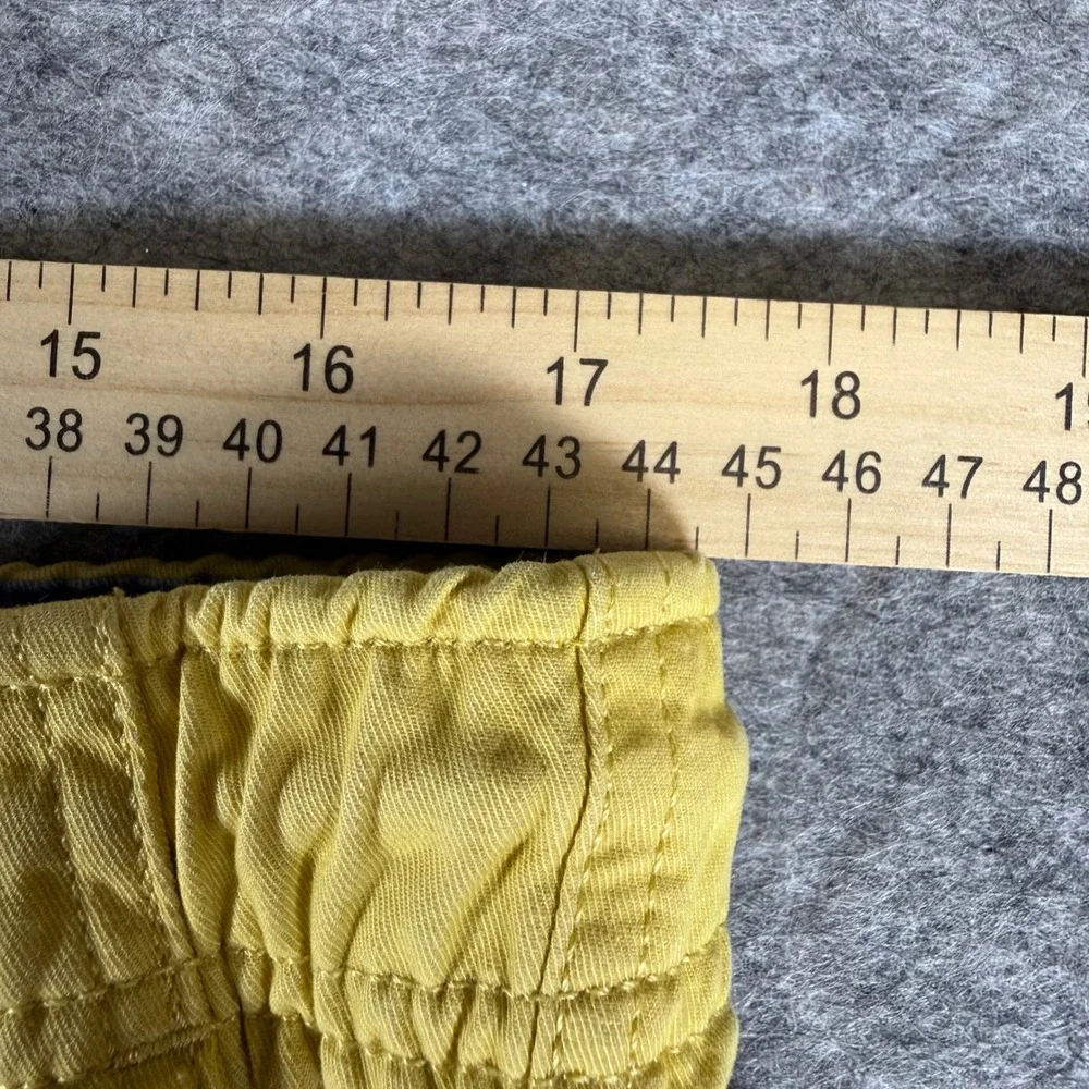 LL Bean Mens Classic Fit Cotton Shorts Yellow Elastic Waist 506801 Large Reg 7in